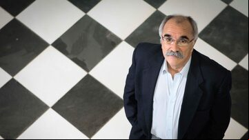 Editoria NACIONAL/ ESPECIAL RL CAMPINAS/SP 02/10/2013 Eliezer Rizzo de Oliveira, professor aposentado do Instituto de Filosofia e Ciências Humanas da Unicamp (IFCH) e pesquisador do Núcleo de Estudos Estrategicos (NEE) , durante pingue sobre Defesa na Constituição, na Biblioteca Central da universidade Unicamp em Campinas. Caderno Especial. FOTO RICARDO LIMA /ESTADAO. Foto: RICARDO LIMA /ESTADÃO - 2/10/2013